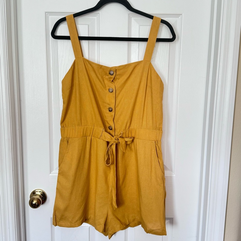 Timing Button-Front Romper Sz L